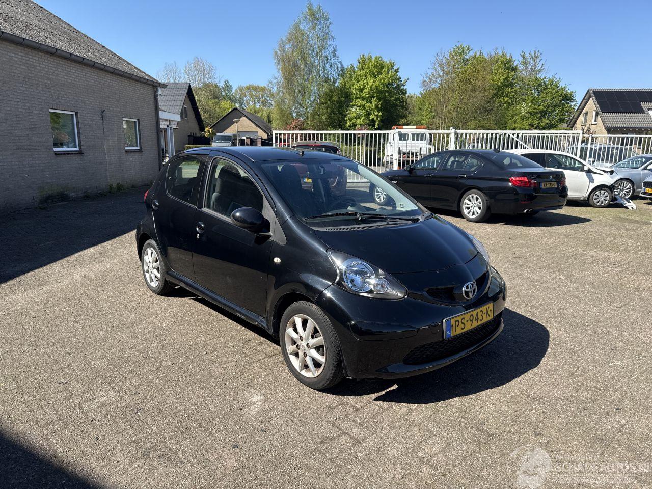 Toyota Aygo 1.0-12V