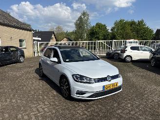 Coche accidentado Volkswagen Golf 1.5 TSI Highline REST BPM €500,-!!! 2019/6