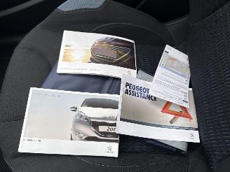 Peugeot 208 1.6 VTi Allure REST BPM €800,-!!! picture 31