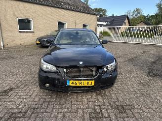 BMW 5-serie 525i Executive picture 2