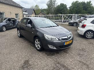 skadebil auto Opel Astra 1.4 Edition 2010/3