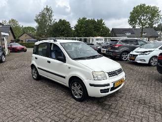 Vaurioauto  passenger cars Fiat Panda 1.2 Emotion 2008/5