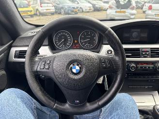 BMW 3-serie 320i Introduction picture 24
