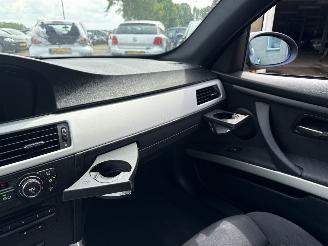 BMW 3-serie 320i Introduction picture 38