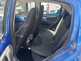 Toyota Aygo 1.0-12V Dynamic Blue picture 26