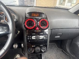 Opel Corsa 1.4-16V picture 18
