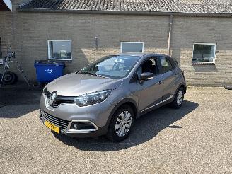 Renault Captur 0.9 TCe Dynamique REST BPM €500,-!!! picture 2