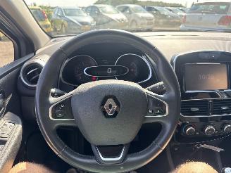 Renault Clio 1.2 16V Estate picture 18