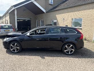 Volvo V-60 2.0T R-Design REST BPM €700,-!!! AUT picture 4