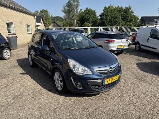 Schadeauto Opel Corsa 1.4-16V Anniversary Edition 2012/4