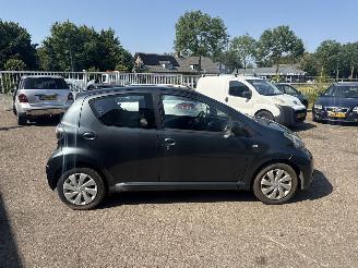 Toyota Aygo 1.0 VVT-i Aspiration AUTOMAAT picture 7