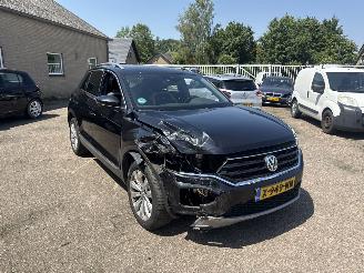 skadebil auto Volkswagen T-Roc 1.5 TSI Sport REST BPM €400,-!!! AUTOMAAT 2019/2