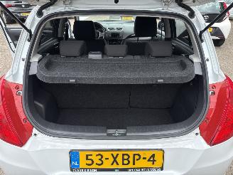 Suzuki Swift 1.2 Exclusive EASSS picture 38