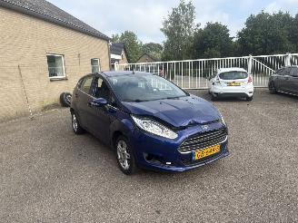 Vaurioauto  passenger cars Ford Fiesta 1.0 Titanium 2015/4