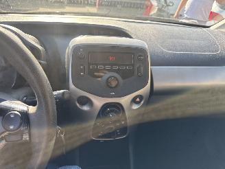 Peugeot 108 1.0 e-VTi Active WEINIG KILOMETERS picture 19