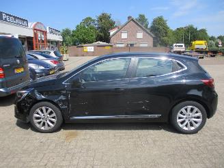 Renault Clio 1.0 TCe 90 Techno REST BPM €400,-!!! picture 4