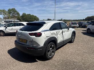 Mazda MX-30 e-SkyActiv 145 First Edition 36kWh picture 7