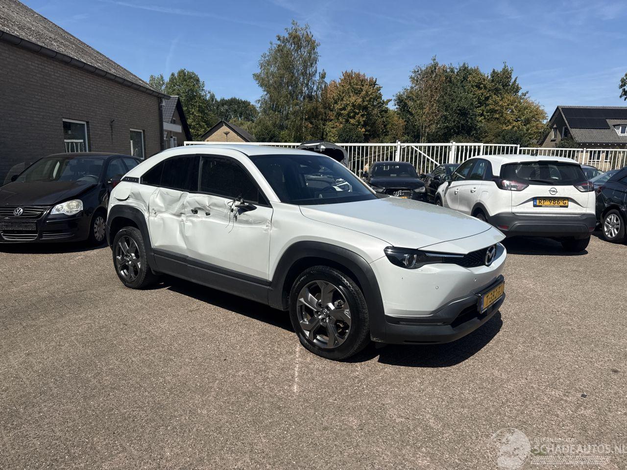 Mazda MX-30 e-SkyActiv 145 First Edition 36kWh