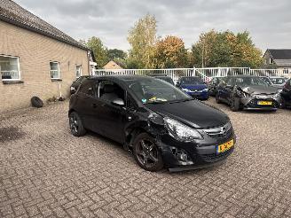 Schadeauto Opel Corsa 1.2 EcoF. Selection 2014/8