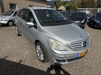 Unfallwagen Mercedes B-klasse 170 2009/10