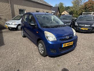 Schadeauto Daihatsu Cuore 1.0 Trend AUTOMAAT 2009/7