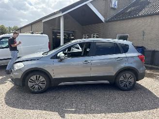 Suzuki S-Cross SX4 S-cross AUT REST BPM €600,-!!! WEINIG KILOMETERS!!! picture 4