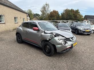 Schadeauto Nissan Juke 1.6 Tekna AUT REST BPM €400,-!!! 2017/8