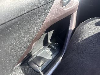 Peugeot 2008 1.2 PureTech Active REST BPM €300,-!!! picture 23