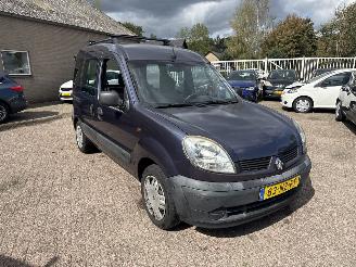 Auto incidentate Renault Kangoo 1.2-16V Expression 2004/3