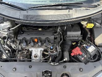 Honda Civic 5DR 1.8 GT AUTOMAAT REST BPM €300,-!!! picture 36