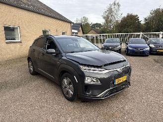 uszkodzony samochody osobowe Hyundai Kona EV Comfort 39 kWh 2021/1