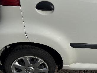 Peugeot 107 1.0-12V XR AIRCO picture 18