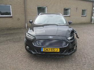 Unfallwagen Ford Mondeo 2.0 Vignale AUTOMAAT 2015/11