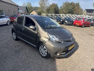 Coche accidentado Toyota Aygo 1.0 VVT-i Aspiration 2012/8