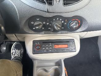 Renault Twingo 1.2 Authentique picture 14