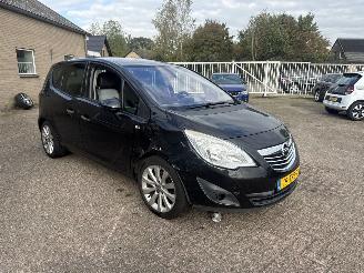 Unfallwagen Opel Meriva 1.4 Turbo Cosmo REST BPM €300,-!!! 2012/3