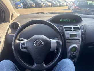 Toyota Yaris 1.3 VVTi Luna MMT AUTOMAAT AIRCO picture 19
