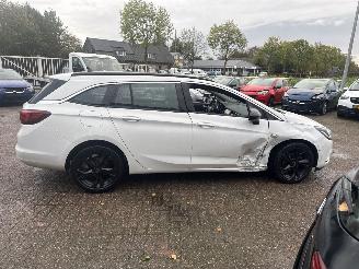 Opel Astra SPORTS TOURER 1.4 Turbo picture 10