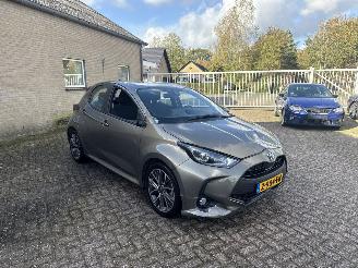 Schadeauto Toyota Yaris 1.5 Hybrid.Active AUT WEINIG KM REST BPM €200,-!!! 2022/9