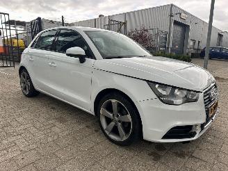 Schadeauto Audi A1 1.2 TFSI Attraction Pro Line Business 2014/1