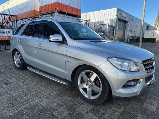 uszkodzony samochody osobowe Mercedes ML 350 BlueTEC 2012/1