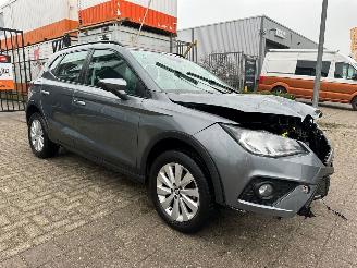 krockskadad bil auto Seat Arona 1.0 TSI Style Launch Edition 2018/1