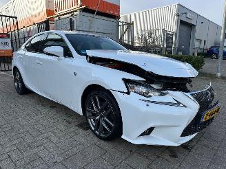 Schadeauto Lexus IS 300h F Sport Edition 2014/9