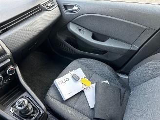 Renault Clio 1.0 TCe Zen picture 14