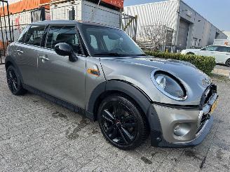 Avarii autoturisme Mini Cooper 1.5 Automaat Cooper Salt 2018/6