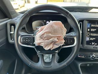 Volvo XC40 2.0 T4 Momentum picture 10