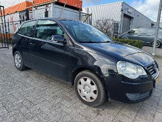 krockskadad bil auto Volkswagen Polo 1.2 Easyline 2008/11