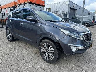 uszkodzony samochody osobowe Kia Sportage 2.0 ExecutiveLine 4WD Automaat 2014/9