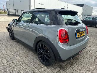 Mini Cooper 1.5 First Born Edition picture 4