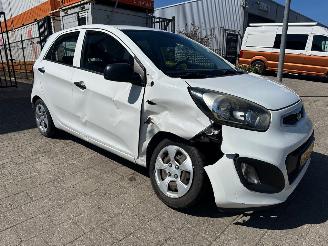 Schadeauto Kia Picanto 1.2 CVVT ISG Airco 2013/2